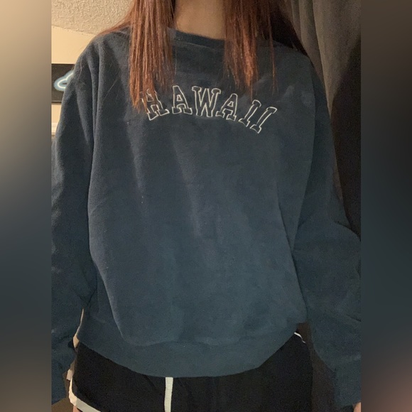 long sleeve sweater - Picture 1 of 2